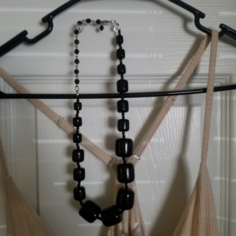 Necklaces - Picture 4 of 8